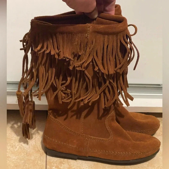 Minnetonka Boots Womens 6 3 Tier Fringe Moccasin Tall Boot Brown Suede leather - Picture 1 of 7